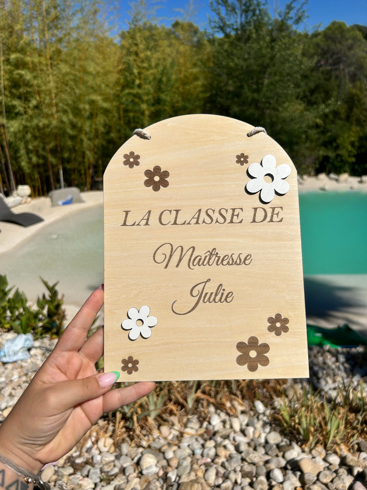 Panneau personnalisé – “La classe de Maîtresse” Bois & Soleil