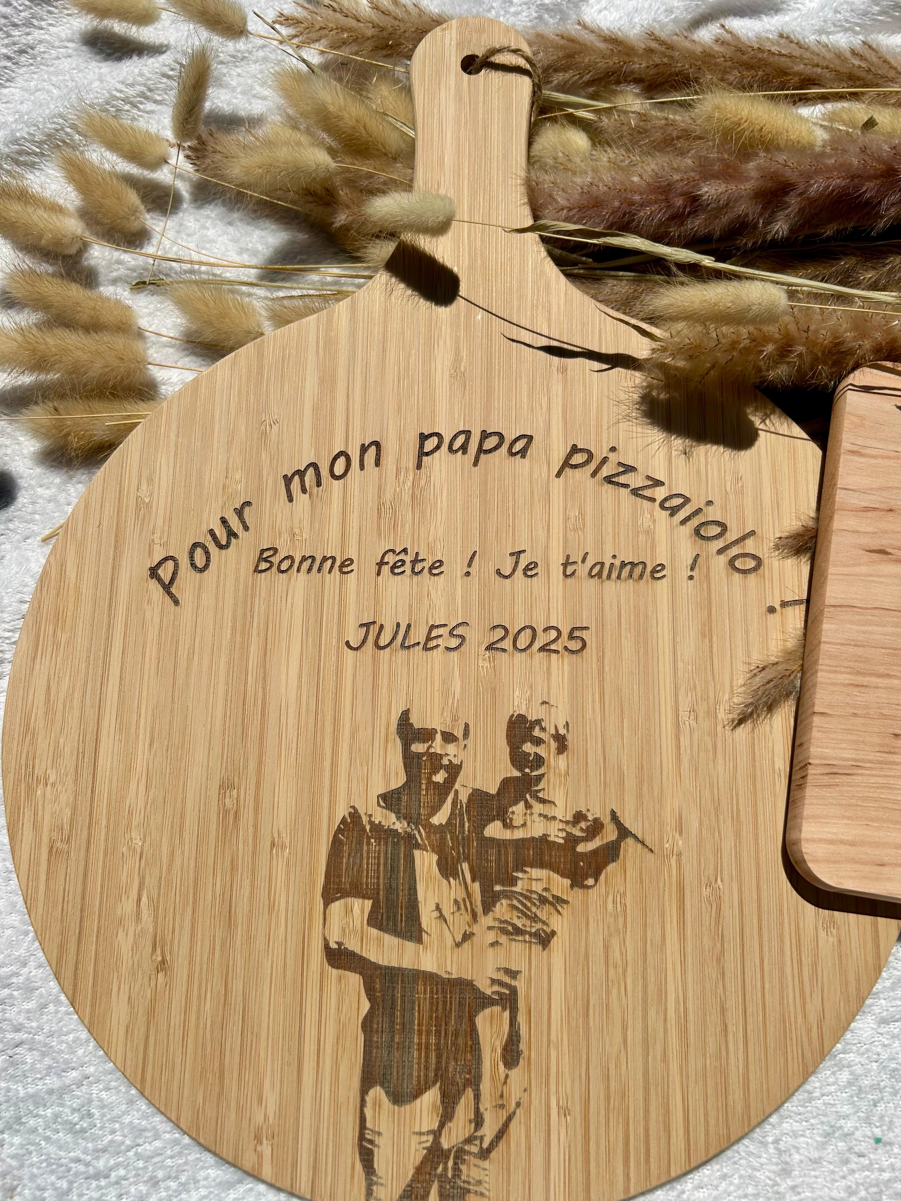 Planche à pizza personnalisée Bois & Soleil